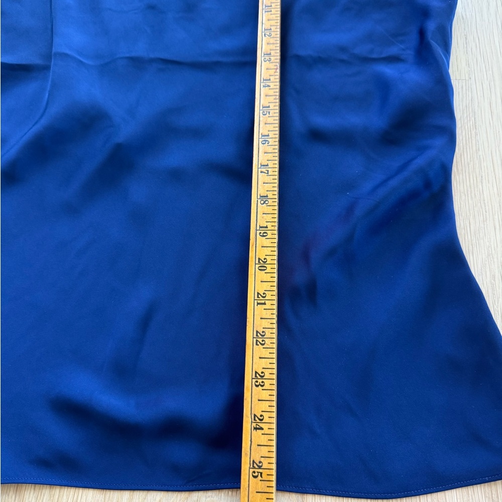 House of Harlow 1960 high neck back zip flattering top royal blue size large - Picture 3 of 7
